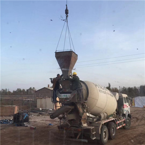 长岛县“精准瞄准”—— 吊车的 “定位导航” 技术